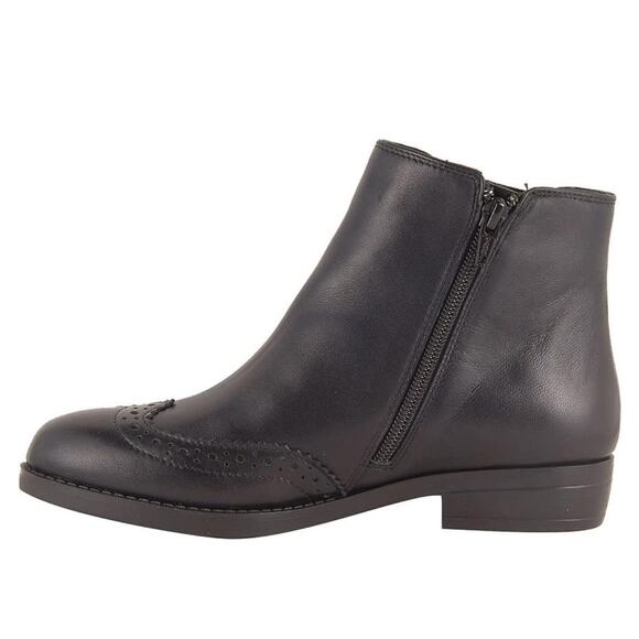 David Tate Tilly Black Nappa Leather Bootie Size 7 WW, Ankle Height, Zip Closure - Picture 2 of 8